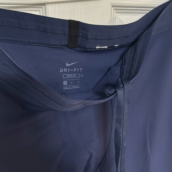 Nike Infinalon yoga compression M-XL navy blue, excellent condition 10” inseam - Picture 4 of 9